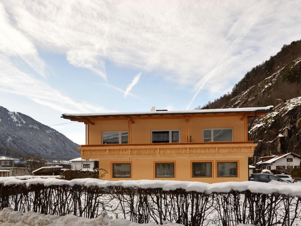 Cozy Apartment In Oetz Close To Ski Area Zewnętrze zdjęcie